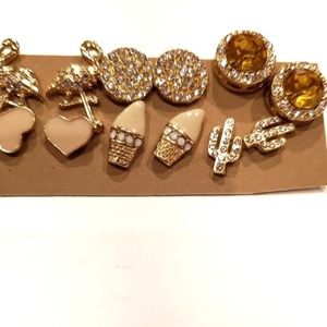 NWOT boutique stud earrings